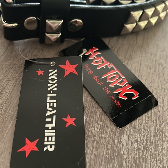 Hot Topic Belt - Picture 2 of 6